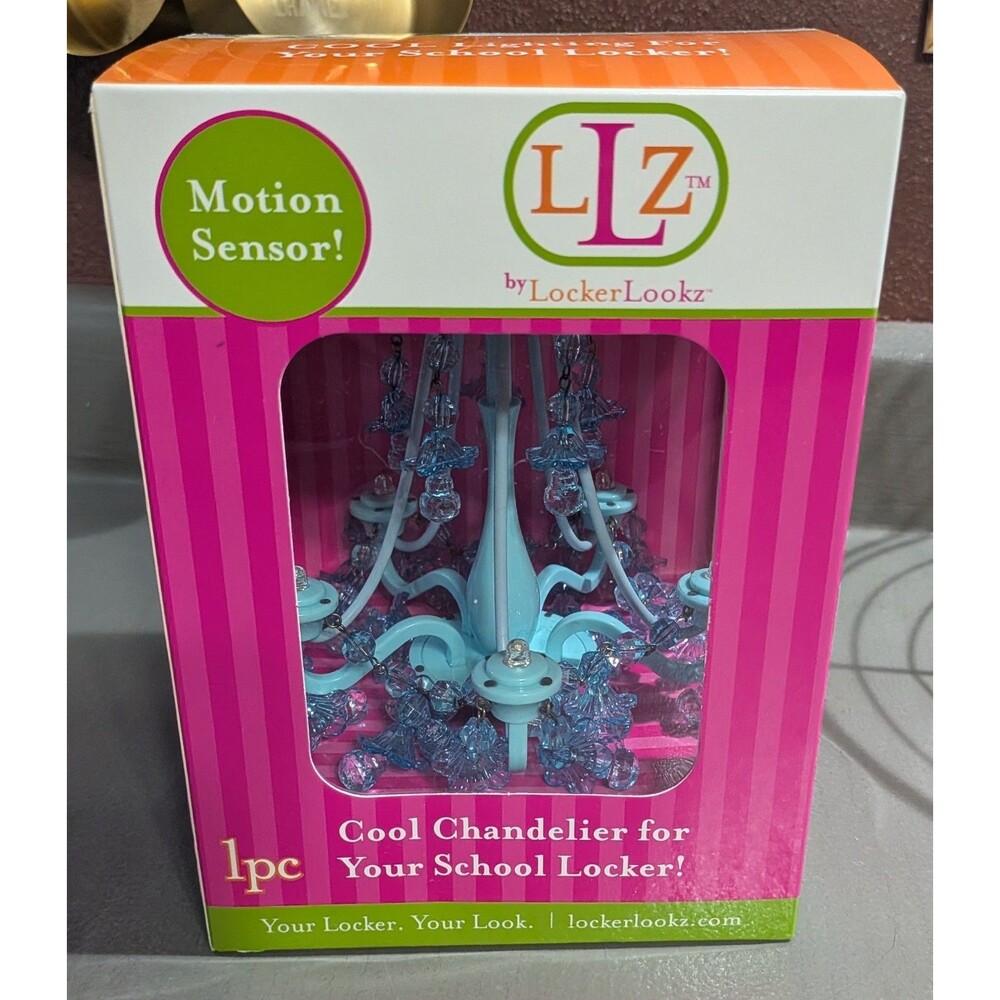 LOCKERLOOKZ CHANDELIER MOTION SENSOR LOCKER DECOR/DOLL HOUSE MINI BLUE, New
